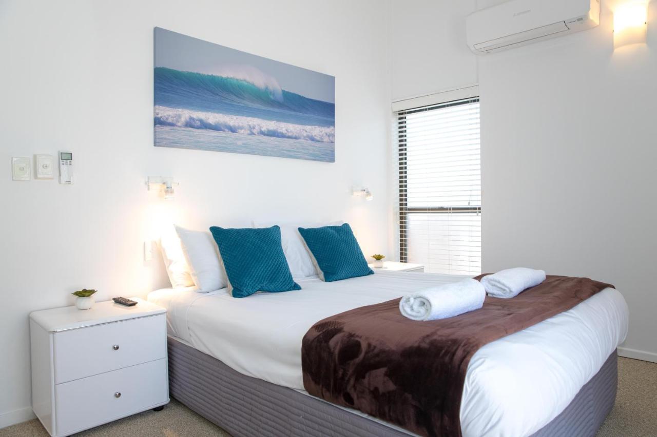 Glen Eden Beach Resort Перегиан-Бич Экстерьер фото